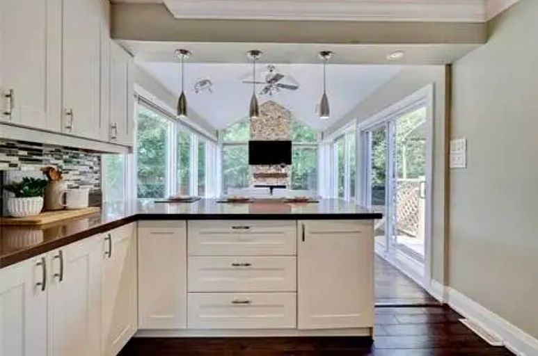 1st image of 4291 Longmoor Dr