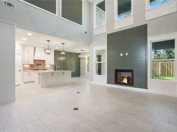 1831 Lotus Rd, Centerton, AR 72719