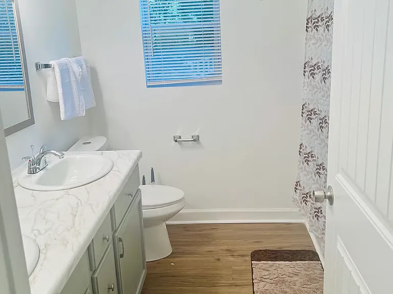 100 Parkstone Dr — Photo 5