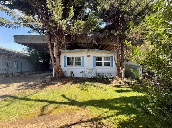 2073 Inland Way, Springfield, OR 97477