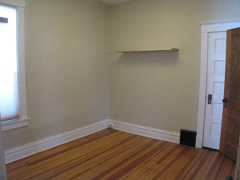 2364 Clermont St — Photo 13