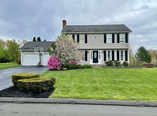 272 Quail Run Rd, Suffield, CT 06078