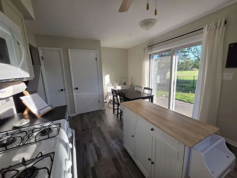 S70W13424 Fennimore Ln — Photo 4