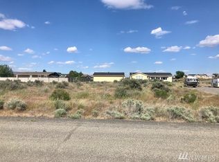 615 Lakeside Way SW #111, Mattawa, WA 99349