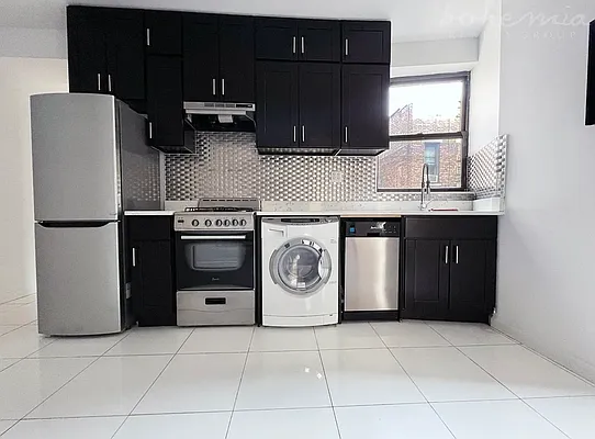 Rented by Bohemia Realty Group | media 13