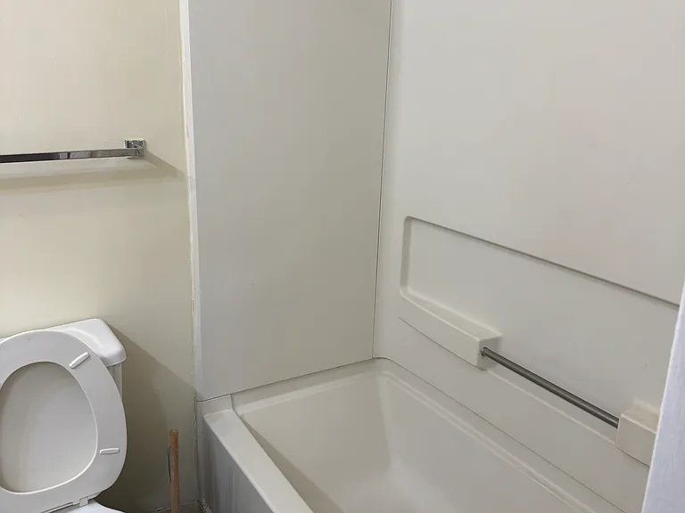 1431 Collegiate Cir #304 — Photo 5