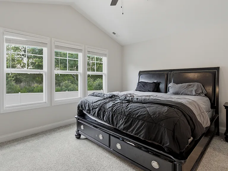 291 Burnside Dr — Photo 27