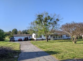 571 Puckett Ferry Rd, Cross Hill, SC 29332