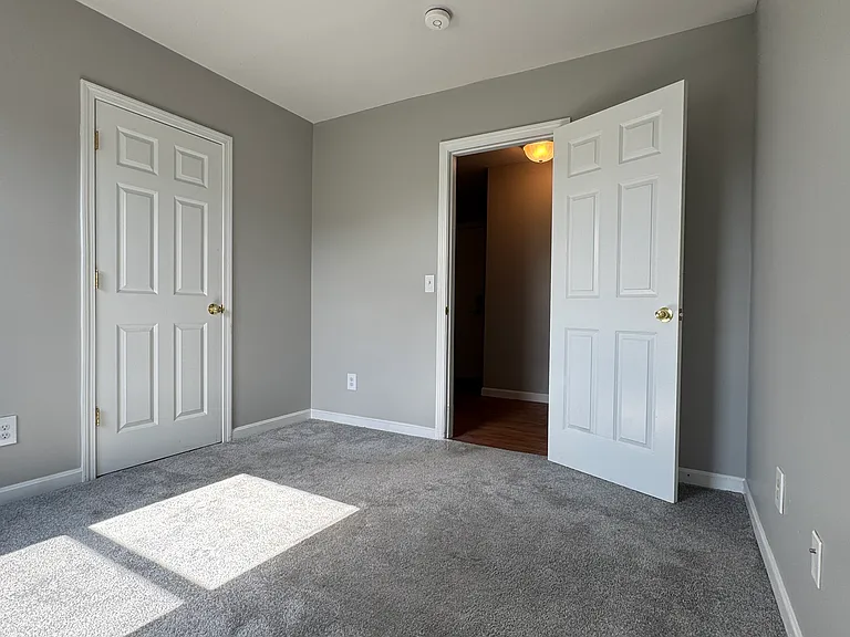 126 Vine St #17-B — Photo 16