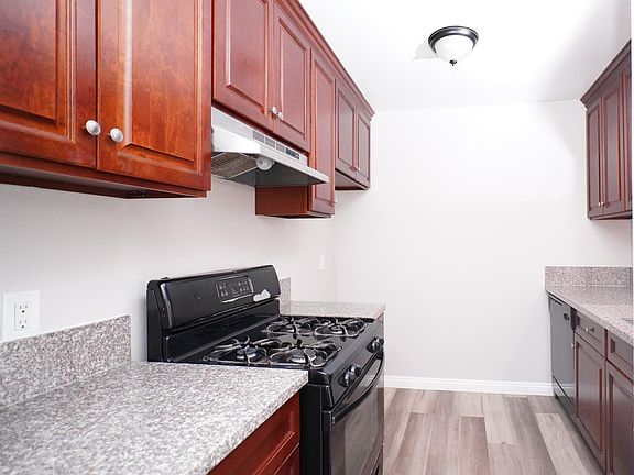 4th image of 4571 N Figueroa St APT 20