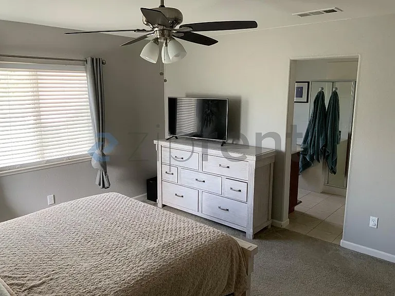 8018 Finchley Ct — Photo 51