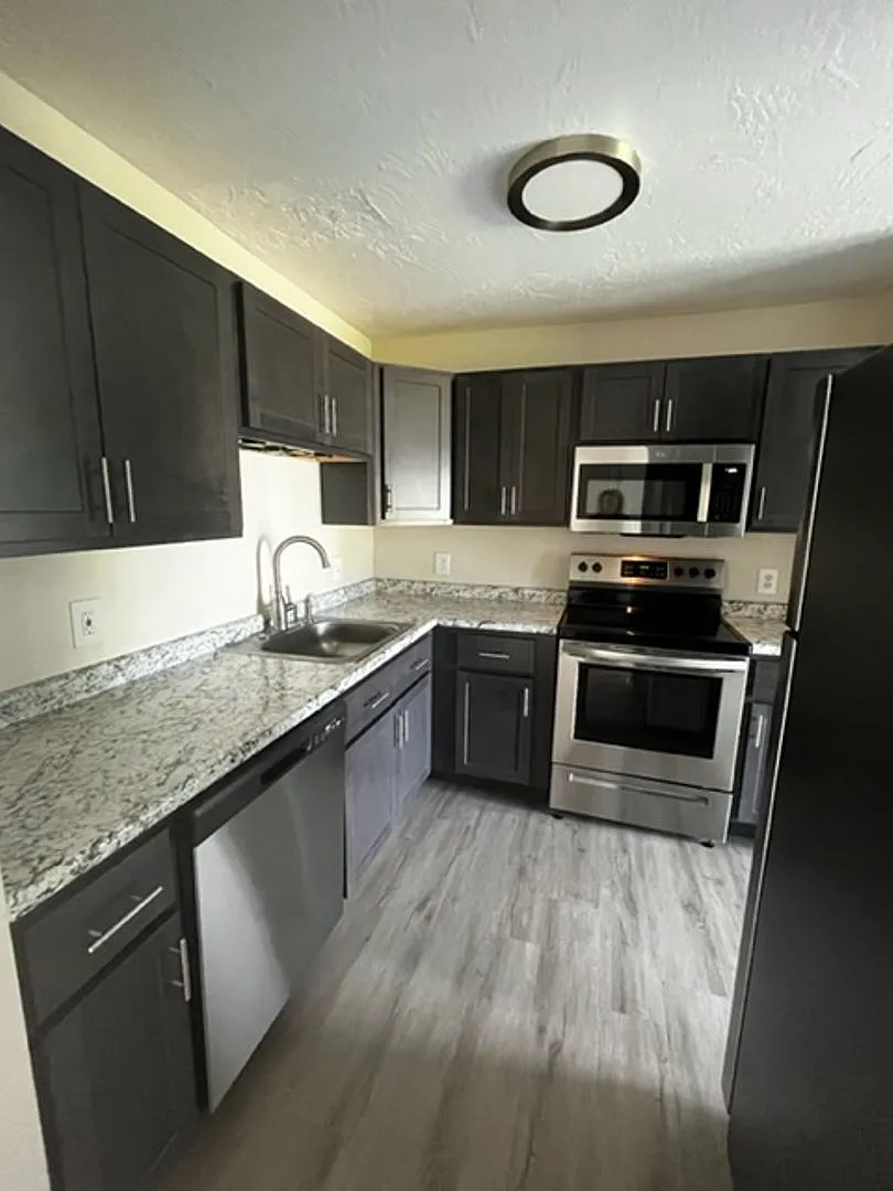 Building Photo - 37 Indian Brook Cir #35
