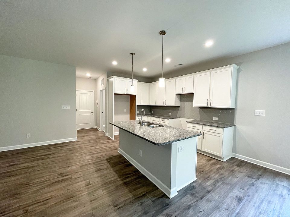 6837 Running Fox Rd, Hope Mills, NC 28348 MLS N370510000002 Zillow