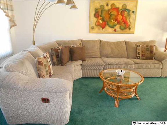 4th image of 55 Narberth Way