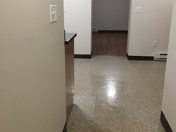 2nd image of 25 N Willow St #G
