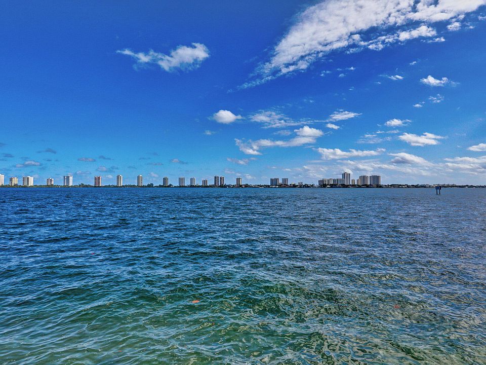 1st image of 801 Lake Shore Dr APT 718