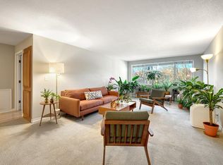 2700 W 44th St APT 315, Minneapolis, MN 55410
