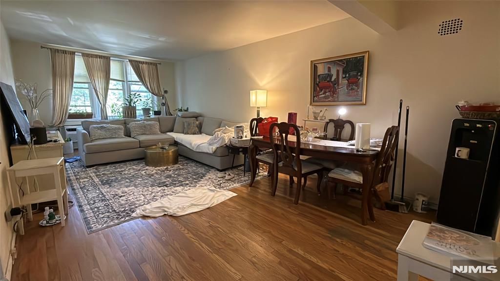2160 Center Ave APT 5M, Fort Lee, NJ - View 2