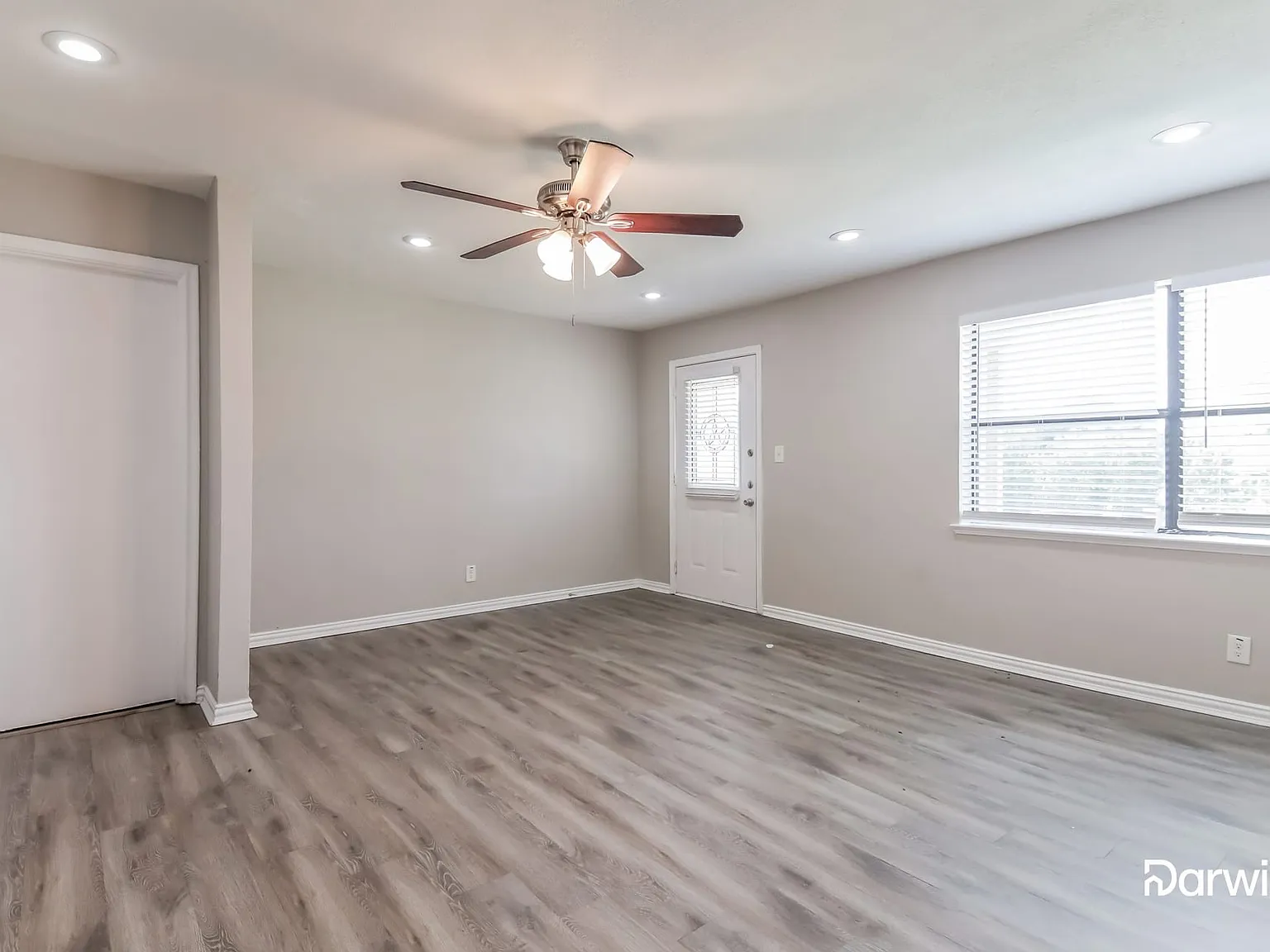3 bed, 2.0 bath, 1244 sqft, $2,230 — Photo 4