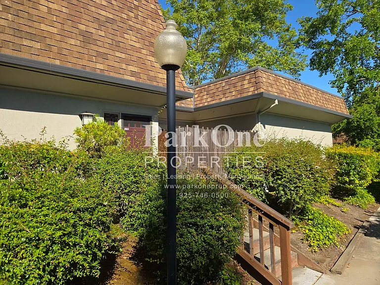 1817 Holland Dr — Photo 1