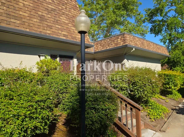 1817 Holland Dr, Walnut Creek, CA 94597