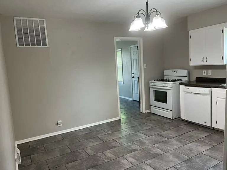 202 Clinkscales Rd — Photo 8
