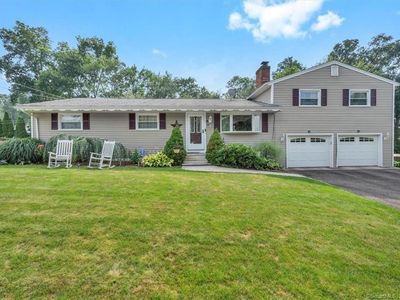 28 Cardinal Drive, Milford, CT, 06460