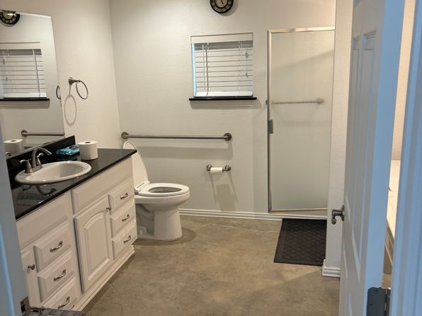 313 King Richard St