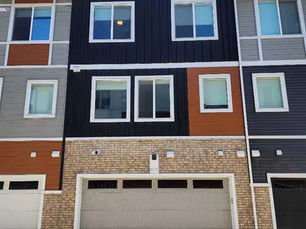 335 E Creekside Blvd SW #602, Calgary, AB T2X 4Y1
