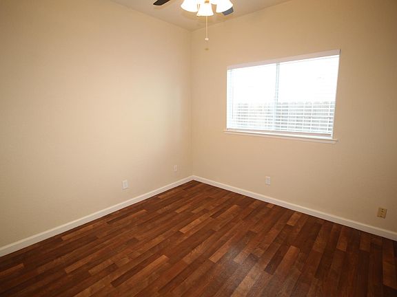 5th image of 2968 E Waterford Ave