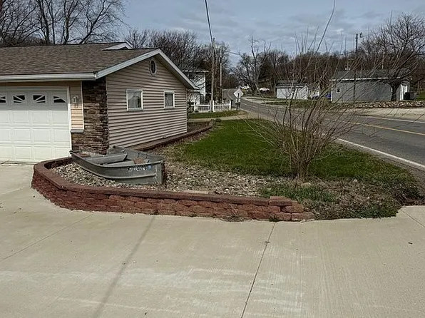 69734 Sunset Blvd, Union, MI 49130