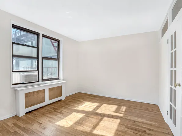 1420 York Avenue image 1 of 6