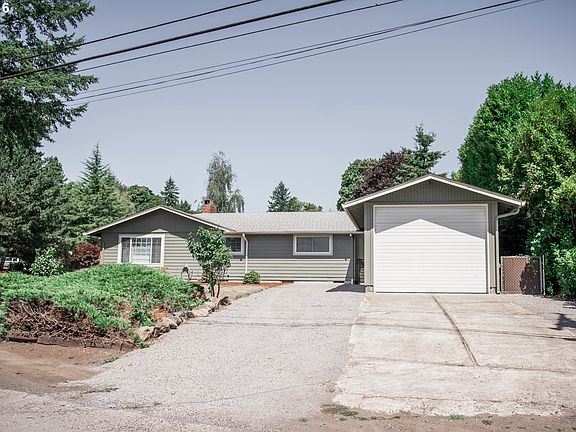 5th image of 2319 SE 106th Ave