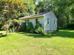 18 Haley Rd, Uncasville, CT 06382