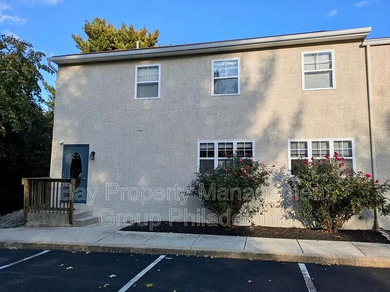 413 McFarlan Rd #B — Photo 11