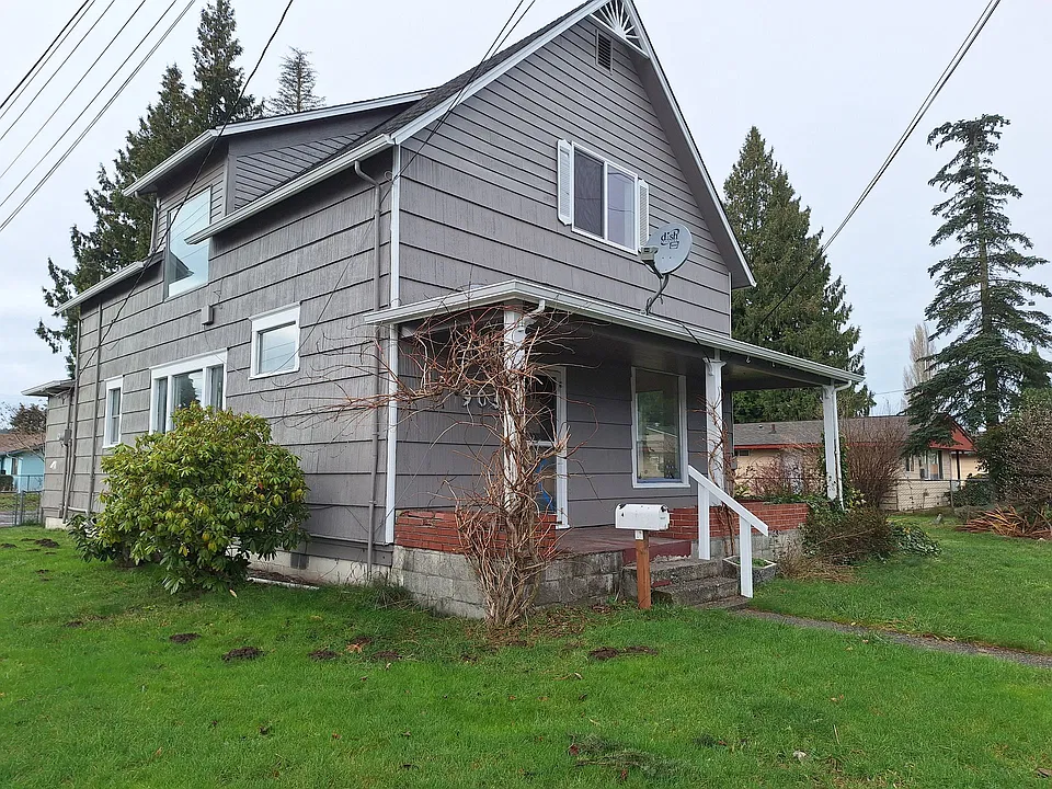 903 Cedar Avenue