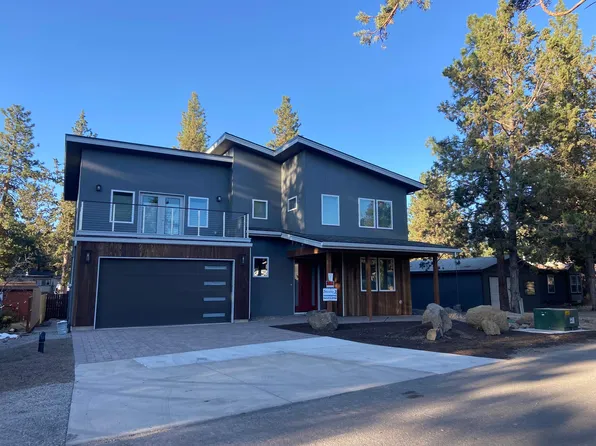 19985 Pinewood Rd, Bend, OR 97702