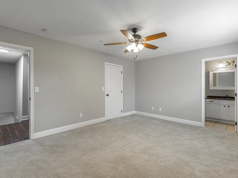 1109 Maple Tree Ln #1109 — Photo 23