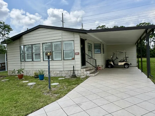 2277 Parkland Dr #241, Melbourne, FL 32904