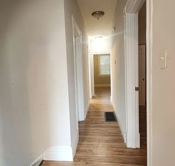 1029 Central Ave - B — Photo 6