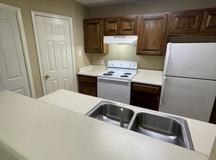 1406 Lake Calais Ct #C, Baton Rouge, LA 70808