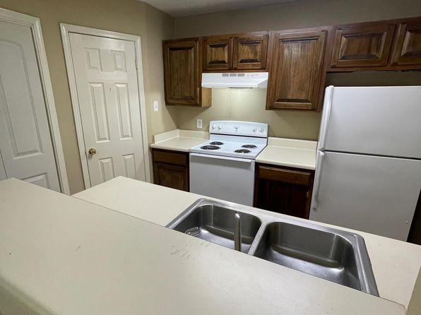 1406 Lake Calais Ct #C