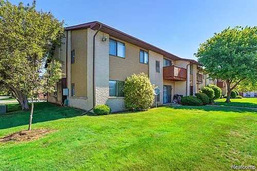 7624 Manor Cir Photo 1