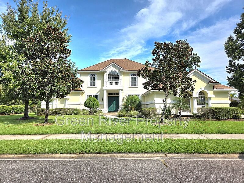1st image of 2723 Shade Tree Dr