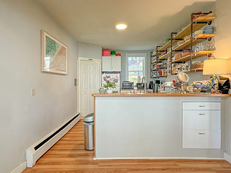 329 Preble St #1 — Photo 10
