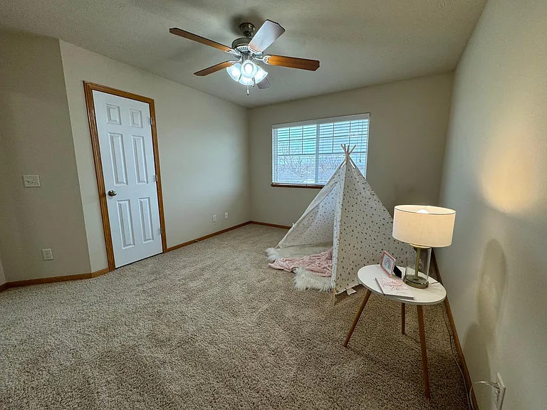 6172 Laroche Rd — Photo 11