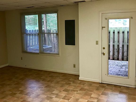 5th image of 303 Harper Dr