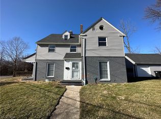 3113 Ashwood Rd, Cleveland, OH 44120