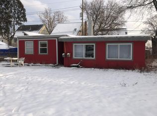 9450 Fulton Rd, Whitmore Lake, MI 48189