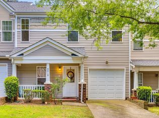 5513 Santeelah Ct, Charlotte, NC 28217